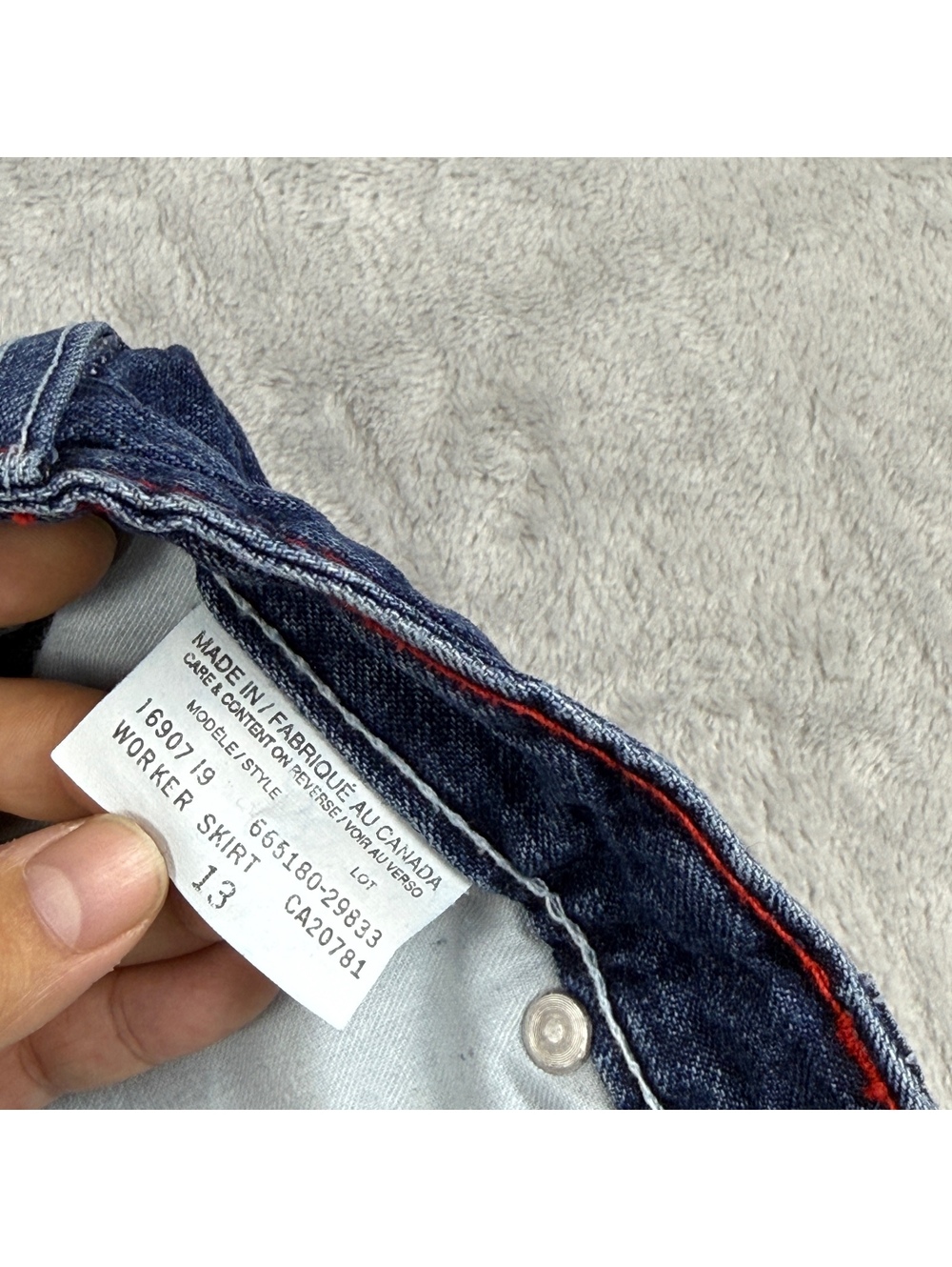 VTG Tommy Hilfiger Denim Skirt Womens 13 Jeans Flag Logo Worker Y2K Canada Made - Picture 3 of 11